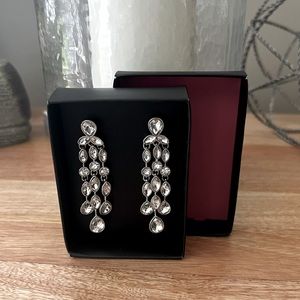 Beautiful Chandelier Earrings NWOT